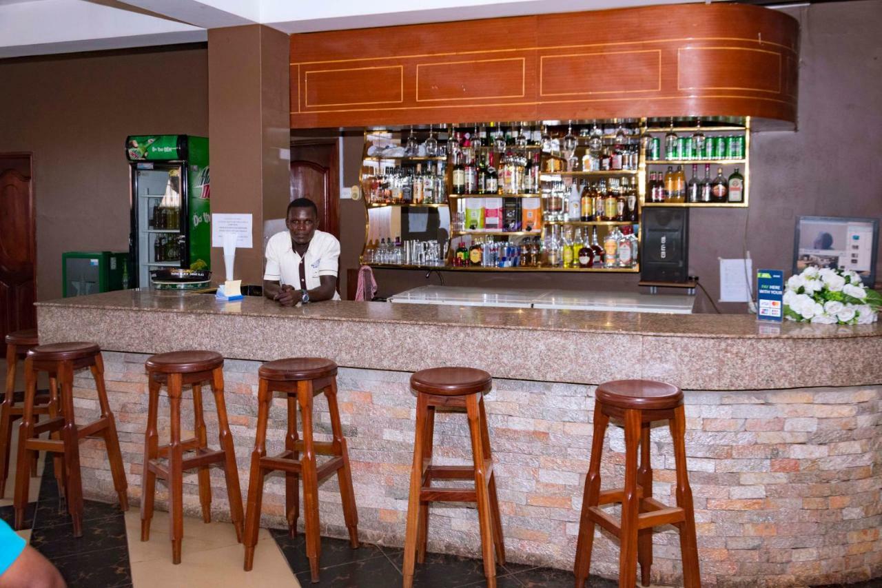 G-One Hotel Kampala Zewnętrze zdjęcie