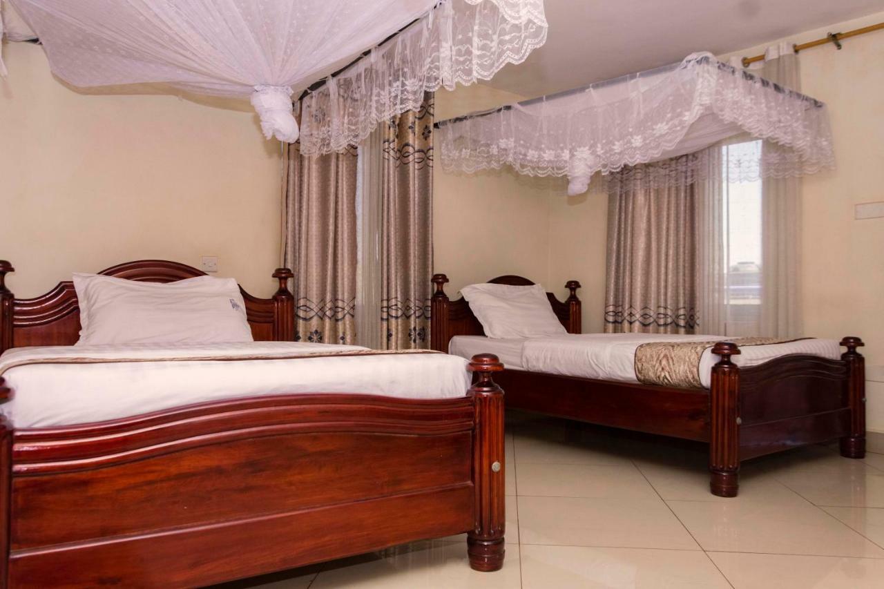 G-One Hotel Kampala Zewnętrze zdjęcie