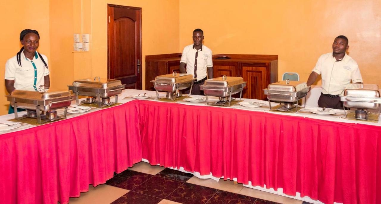 G-One Hotel Kampala Zewnętrze zdjęcie